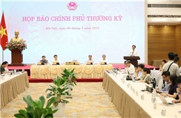 Hoàn thiện thể chế, phân cấp, phân quyền để đạt mục tiêu tăng trưởng 