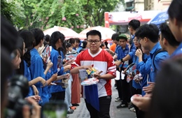 Nhiều thí sinh phấn khởi sau môn thi Ngữ văn đầu tiên