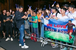 Danh thủ Luis Figo đã đến Việt Nam  