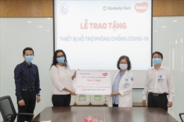 Kimberly-Clark và Huggies Việt Nam tặng vật phẩm y tế cho 40 bệnh viện trong mùa dịch COVID-19 