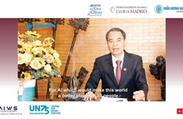 Chủ tịch Trầm hương Khánh Hòa phát biểu tại diễn đàn Liên minh Lãnh đạo Thế giới