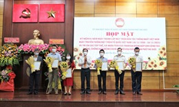 Him Lam Land tài trợ 1.000 máy tính bảng cho học sinh, sinh viên nghèo và mồ côi cha mẹ vì COVID-19