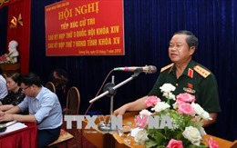 Phó Chủ tịch Quốc hội Đỗ Bá Tỵ tiếp xúc cử tri tại huyện Bát Xát, Lào Cai