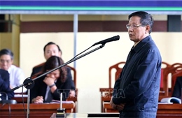 Xét xử vụ án đánh bạc nghìn tỷ qua mạng: Phan Văn Vĩnh, Nguyễn Thanh Hóa đều xin giảm nhẹ hình phạt