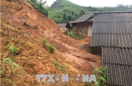 Mưa lớn kéo dài tại Yên Bái khiến 39 ngôi nhà bị đổ sập, hư hỏng 