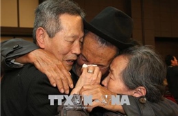 Hai miền Triều Tiên trao đổi danh sách các gia đình ly tán trước khi tổ chức đoàn tụ