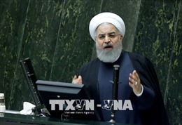 Tổng thống Iran cảnh báo Mỹ về &#39;quân bài dầu mỏ&#39;
