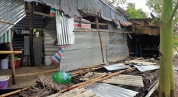 Gần 300 ngôi nhà ở Cà Mau bị sập, tốc mái do lốc xoáy