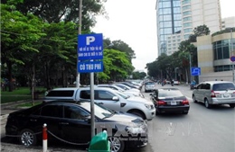 Thu phí đỗ xe lòng lề đường ở TP Hồ Chí Minh... thất thu