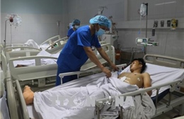 Tàu hỏa đâm xe ô tô 7 chỗ ở Nghệ An:  Một nạn nhân đã qua cơn nguy kịch 