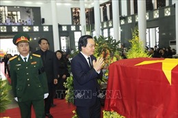 Đoàn đại biểu các bộ, ngành viếng Chủ tịch nước Trần Đại Quang