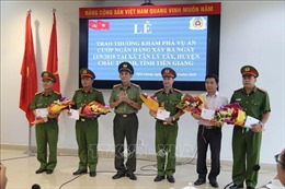 Thưởng nóng thành tích phá vụ án cướp 940 triệu đồng tại Viettin Bank, Tiền Giang