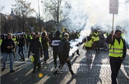 Biểu tình ở Paris biến thành bạo loạn