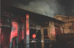 Cháy dãy nhà tập thể cũ ở thành phố Vinh, Nghệ An