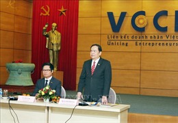 Chủ tịch Ủy ban Trung ương MTTQ Việt Nam làm việc với VCCI