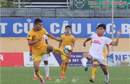 Thanh Hóa nhọc nhằn vượt qua Nam Định, SHB Đà Nẵng thắng TP Hồ Chí Minh 2-0