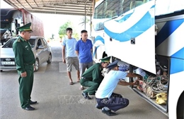 Tăng cường đấu tranh ngăn chặn hoạt động vận chuyển, buôn bán ma túy qua biên giới