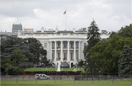 Mỹ bắt giữ người đàn ông thả túi đồ gần Nhà Trắng
