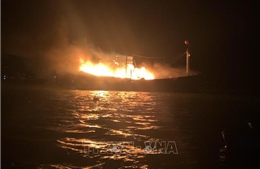 Toàn bộ 9 ngư dân được cứu sống trong vụ cháy tàu cá trên vùng biển Quảng Trị