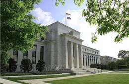 Tổng thống Mỹ hối thúc Fed hạ lãi suất mạnh hơn và nhanh hơn