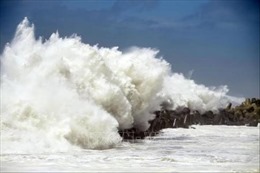 Indonesia cảnh báo nguy cơ sóng lớn tấn công một số khu vực ven biển