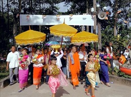Đồng bào Khmer Sóc Trăng đón lễ Kathina 