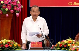 Phó Thủ tướng Thường trực Trương Hòa Bình làm việc với lãnh đạo tỉnh Cà Mau