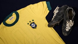 Áo thi đấu của &#39;Vua bóng đá&#39; Pele có giá ngất ngưởng