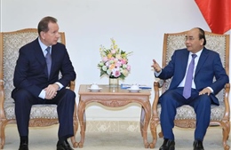 Thủ tướng Nguyễn Xuân Phúc tiếp Giám đốc Cơ quan Vệ binh quốc gia LB Nga
