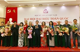 Họa sỹ Lương Xuân Đoàn được bầu làm Chủ tịch Hội Mỹ thuật Việt Nam