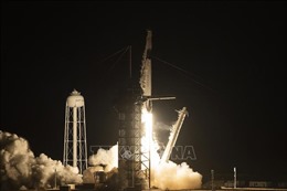 Công ty vũ trụ tư nhân SpaceX phóng tàu con thoi Dragon lên trạm ISS