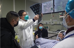 Số người thiệt mạng tại Trung Quốc do virus corona tăng lên thành 54 người