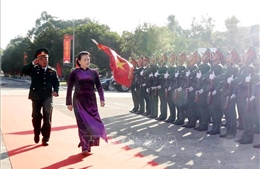 Chủ tịch Quốc hội thăm và chúc Tết Bộ Chỉ huy quân sự tỉnh Đắk Lắk