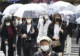 Thành phố Osaka kêu gọi người dân quyên góp áo mưa cho bệnh viện