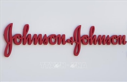Johnson & Johnson ngừng bán phấn rôm có chứa bột Talc dành cho trẻ em tại Mỹ và Canada