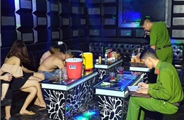 Phát hiện nhóm thanh niên sử dụng ma túy trong quán karaoke chưa có giấy phép hoạt động