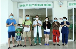 Thêm 5 bệnh nhân mắc COVID-19 được công bố khỏi bệnh