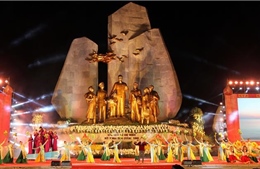 Khánh thành Tượng đài Chủ tịch Hồ Chí Minh với nhân dân Quảng Bình