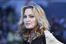Instagram xóa bài đăng của ngôi sao Madonna do thông tin sai về COVID-19