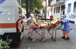 Dịch COVID-19 diễn biến phức tạp tại châu Âu 