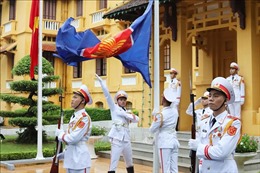 Lễ thượng cờ kỷ niệm 53 năm thành lập ASEAN tại Hà Nội