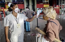 Cuba dùng dược phẩm nội cho du khách nhập cảnh để ngăn ngừa COVID-19