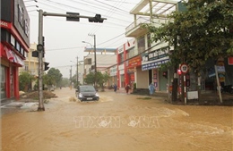 Đoàn công tác Ban Chỉ đạo Trung ương về Phòng, chống thiên tai kiểm tra tình hình mưa lũ ở Quảng Bình