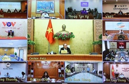 Thủ tướng: Người dân Hà Nội và TP Hồ Chí Minh phải đeo khẩu trang nơi công cộng