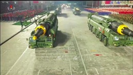Mẫu tên lửa đạn đạo mới của Triều Tiên có thể mang đầu đạn nặng tới 3 tấn