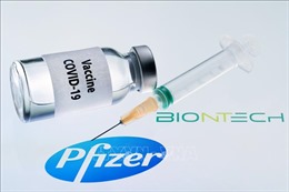 Pfizer và BioNTech tìm cách tăng nguồn cung vaccine ngừa COVID-19 