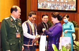 Chủ tịch Quốc hội Nguyễn Thị Kim Ngân gặp mặt đoàn đại biểu dân tộc thiểu số