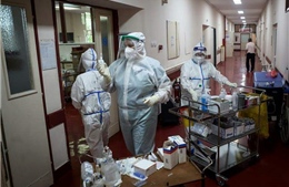 Serbia trở thành nước châu Âu đầu tiên tiêm đại trà vaccine ngừa COVID-19 của Trung Quốc