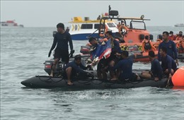 Ngừng chiến dịch tìm kiếm các nạn nhân trong vụ rơi máy bay tại Indonesia
