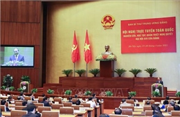 Thủ tướng Nguyễn Xuân Phúc giới thiệu, quán triệt Chiến lược phát triển KT-XH